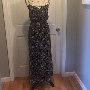 🛍2/$20. One Clothing ❤️ maxi dress